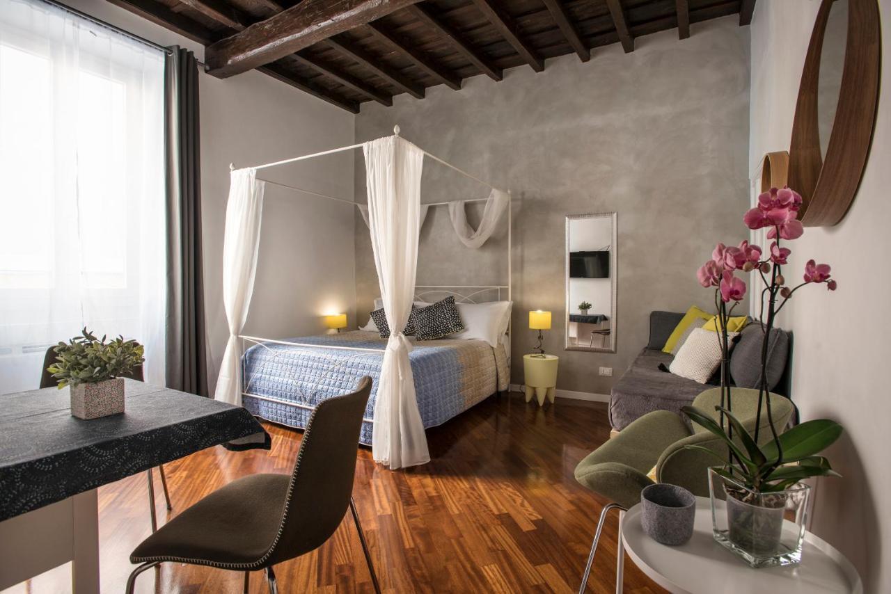 Apartment Near Trevi Fountain Rom Eksteriør billede